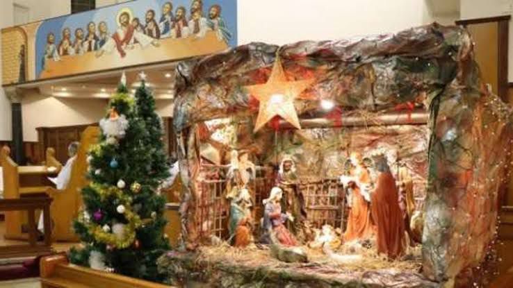 كنائس مصر تستعد للاحتفال بعيد الميلاد وفقًا للتقويم الغربي وسط أجواء روحية وصلوات من أجل سلام العالم