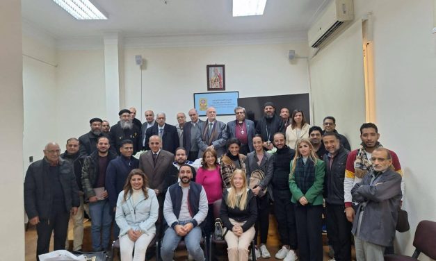 في محاضرة عن “الكنيسة والبحث العلمي”.. معهد الدراسات القبطية يكرّم أمين عام مجلس كنائس الشرق الأوسط لدوره في دعم البحث العلمي والعمل المسكوني