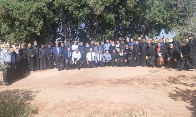 مؤتمر الكهنة والرعاة يواصل جلساته بالانافورا بمحاضرات روحية حول الدعوة والافتقاد والأسرة